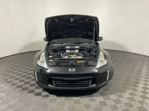 More photos of 2014 Nissan 370Z at Don Wood Hyundai, OH