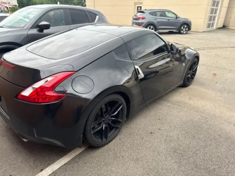 More photos of 2014 Nissan 370Z at Don Wood Hyundai, OH