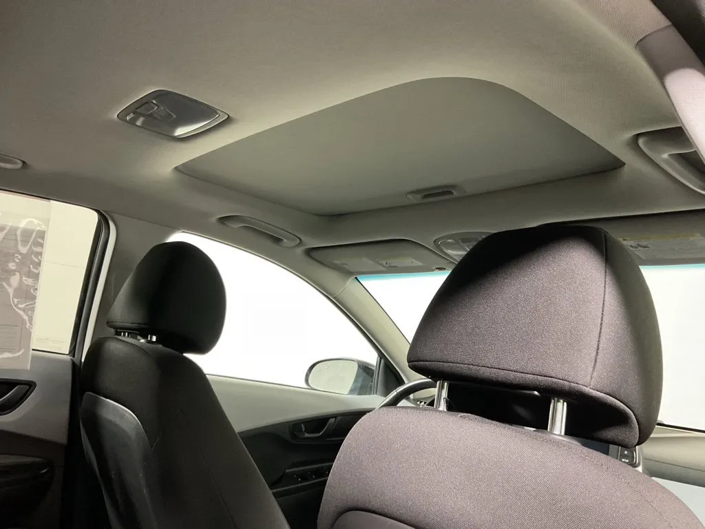 Hyundai Kona photo 3