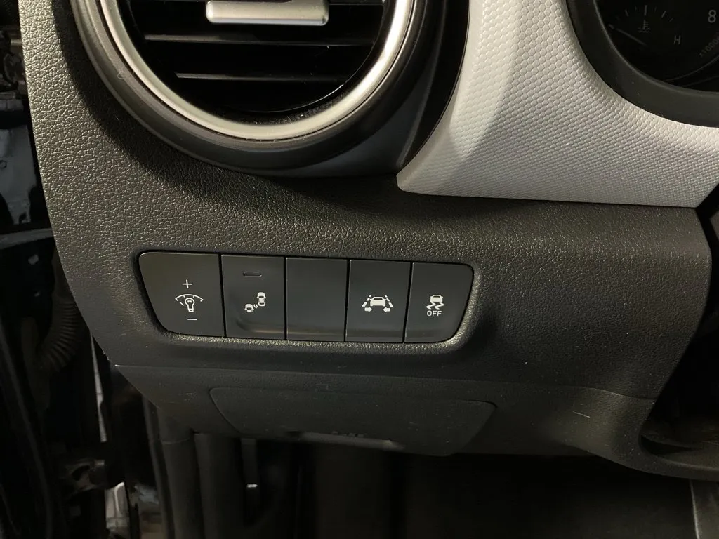 Hyundai Kona photo 29