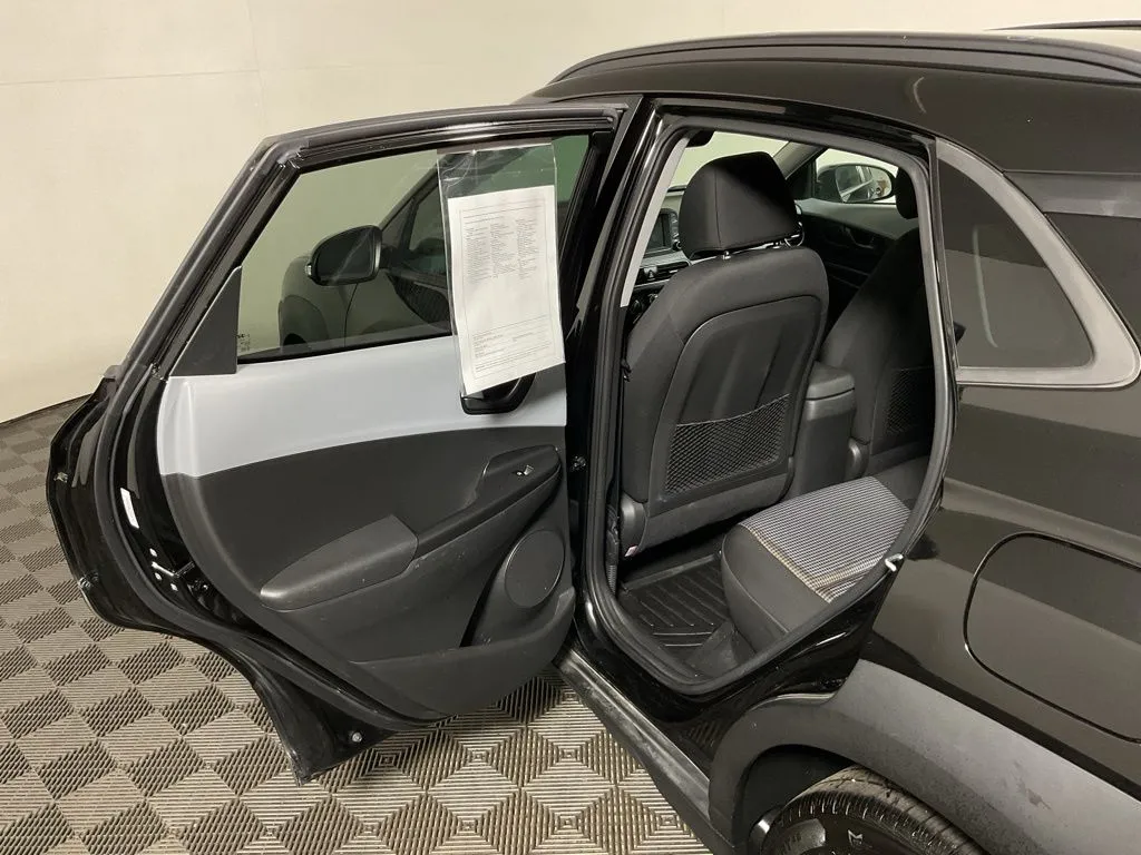 Hyundai Kona photo 32