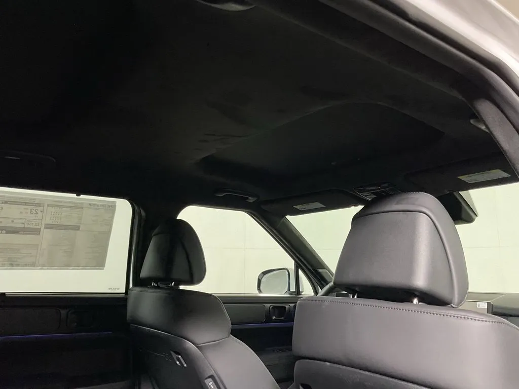 Hyundai Santa Fe photo 3