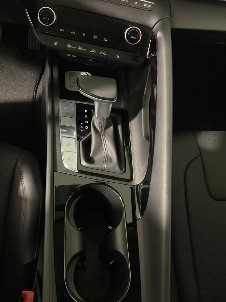 Hyundai Elantra photo 31