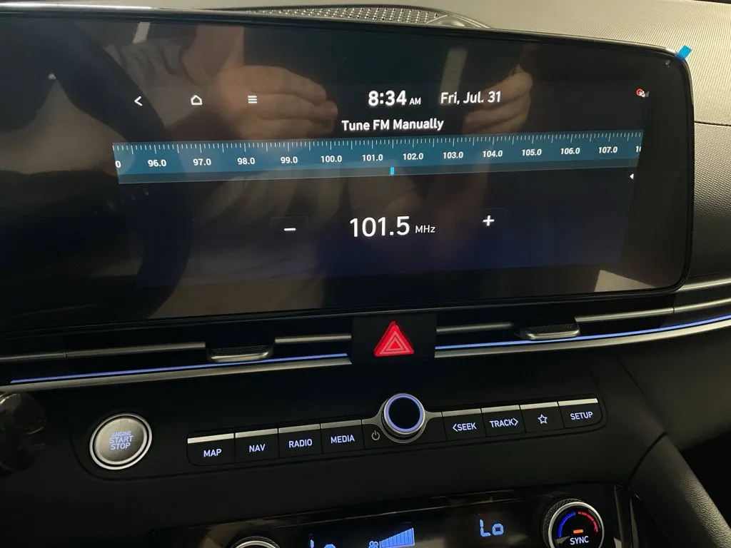 Hyundai Elantra photo 25