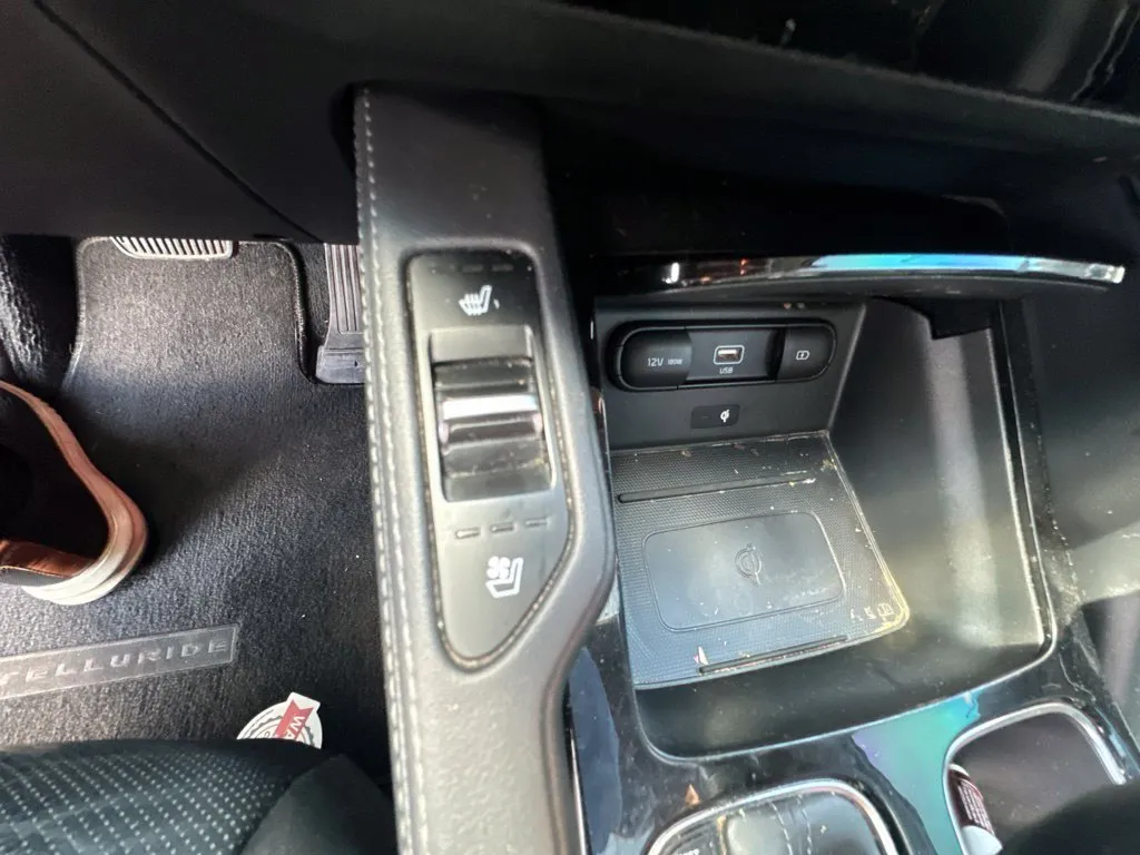 Kia Telluride photo 12