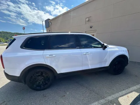 More photos of 2021 Kia Telluride EX at Don Wood Hyundai, OH