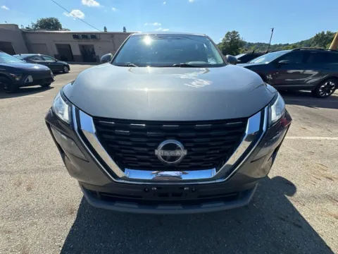 More photos of 2023 Nissan Rogue SV at Don Wood Hyundai, OH