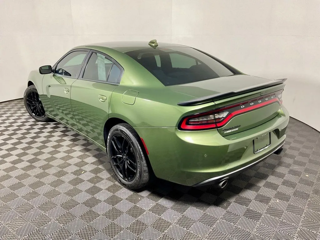 Dodge Charger photo 11