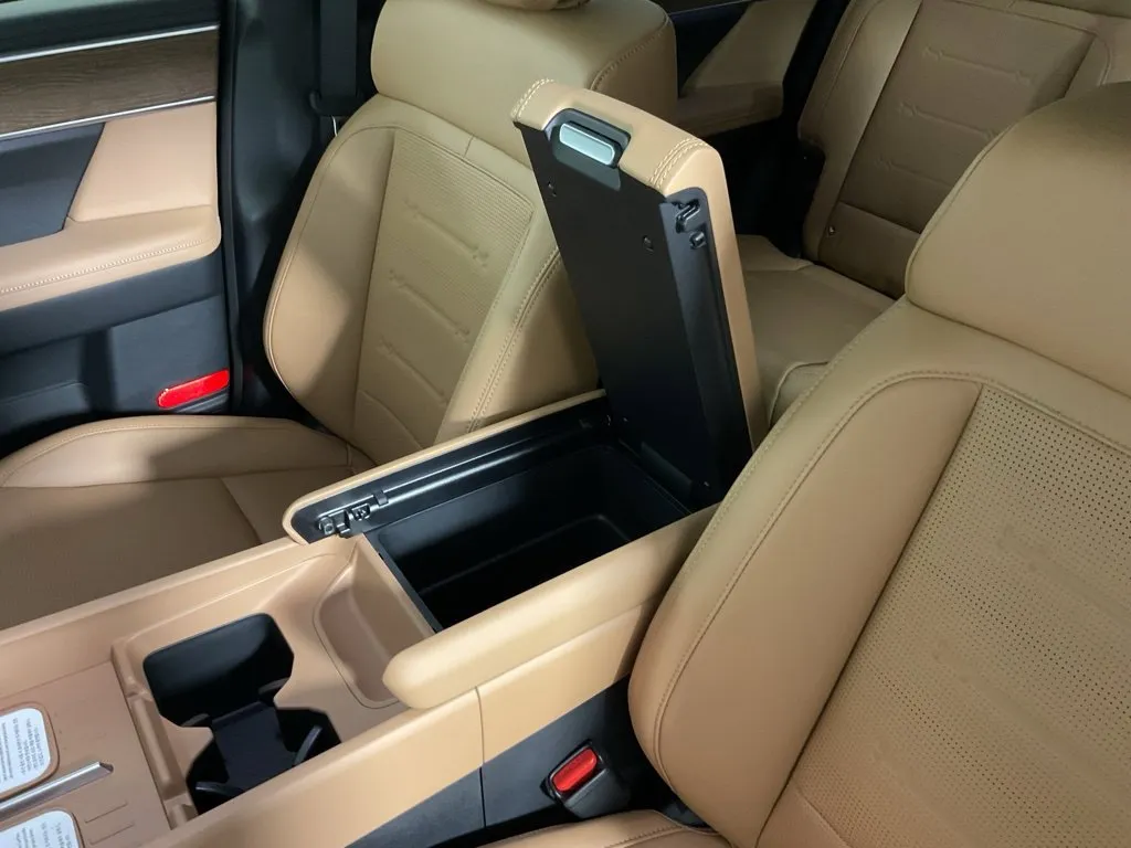 Hyundai Santa Fe photo 32