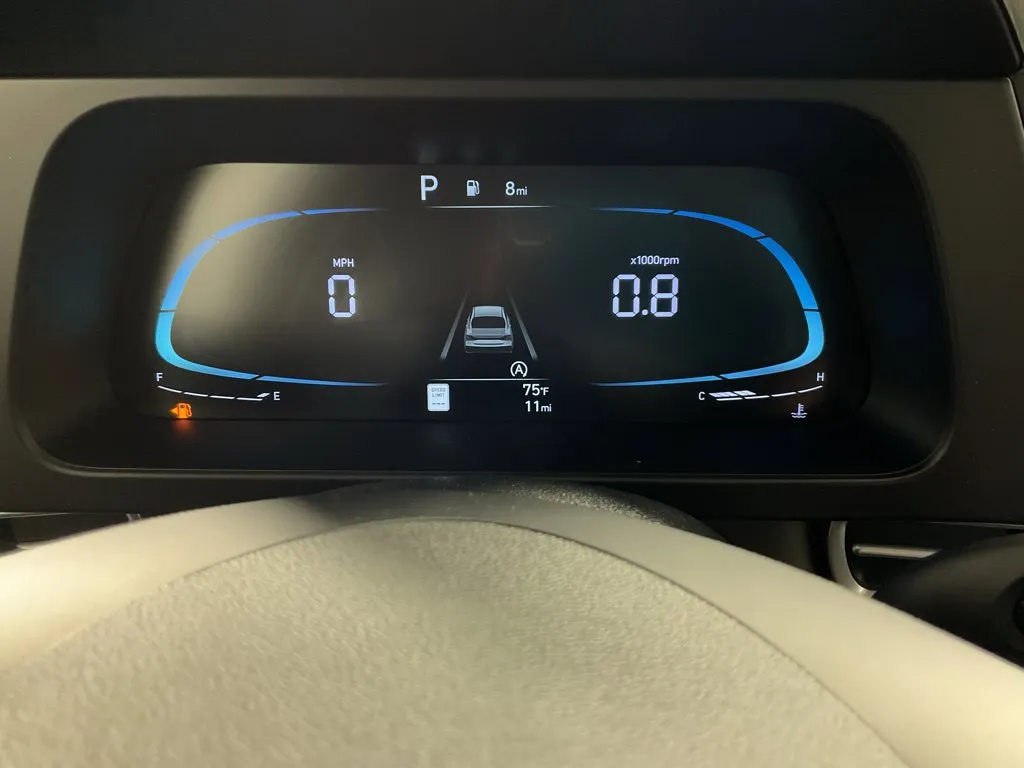 Hyundai Elantra photo 23
