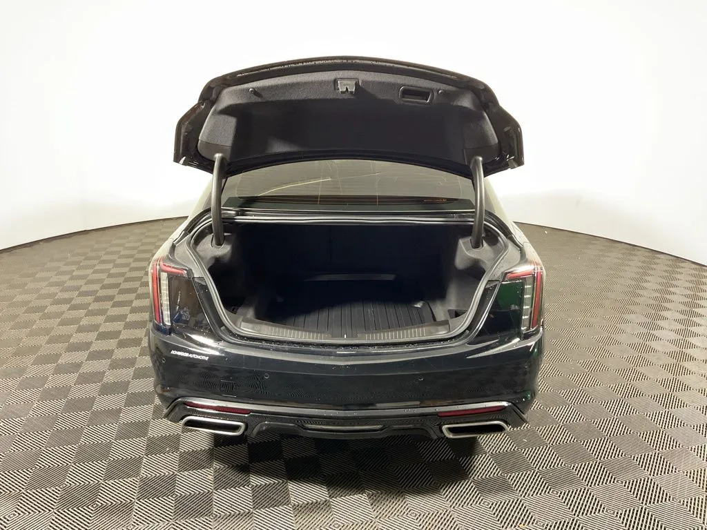 Cadillac CT5 photo 14