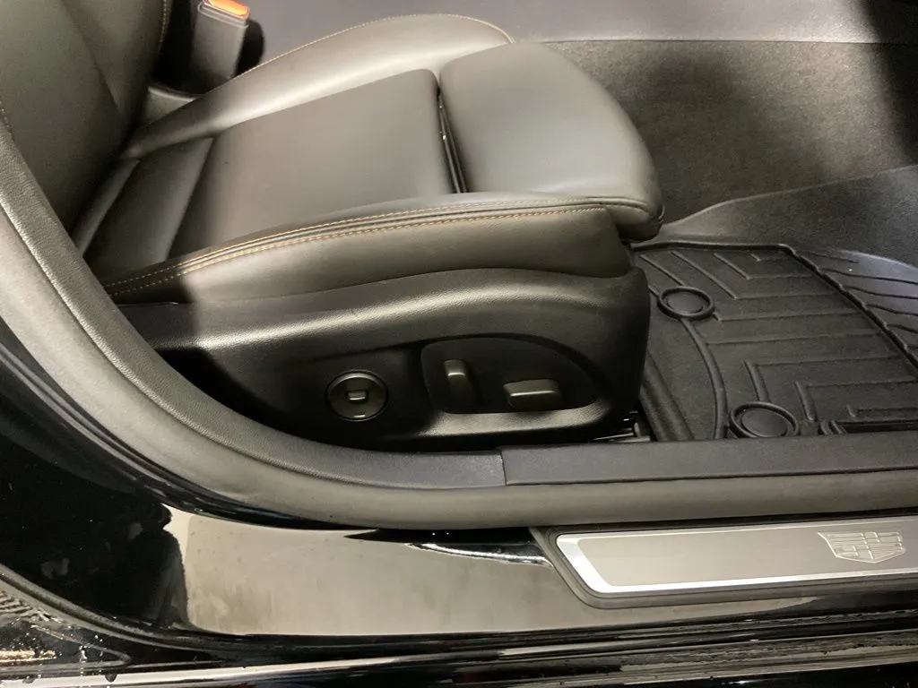 Cadillac CT5 photo 37