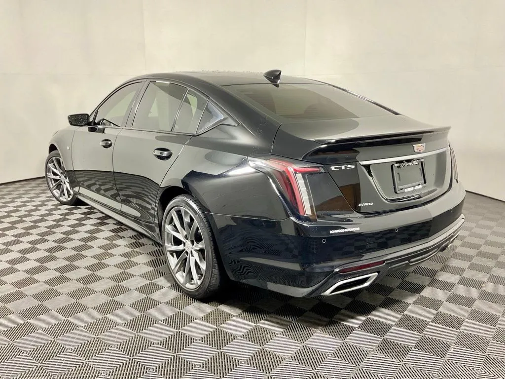 Cadillac CT5 photo 11
