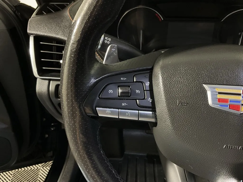 Cadillac CT5 photo 26