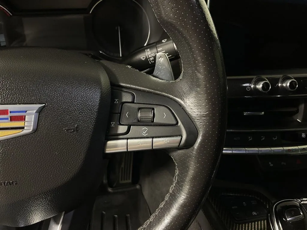 Cadillac CT5 photo 27