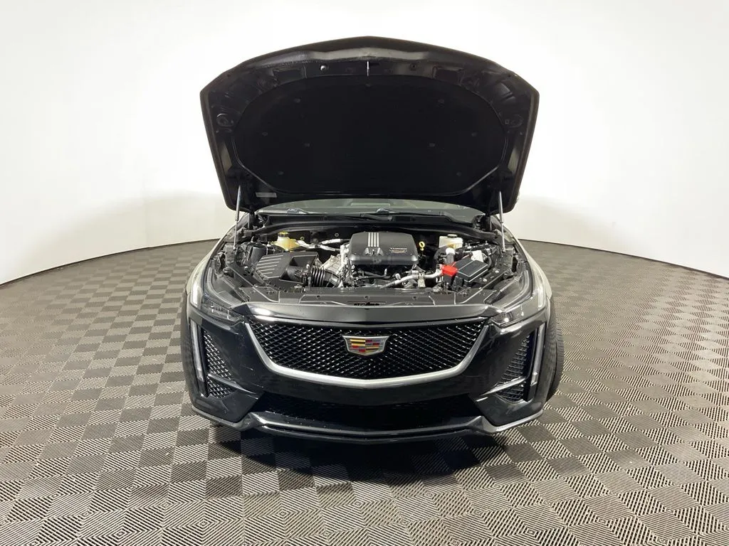 Cadillac CT5 photo 8