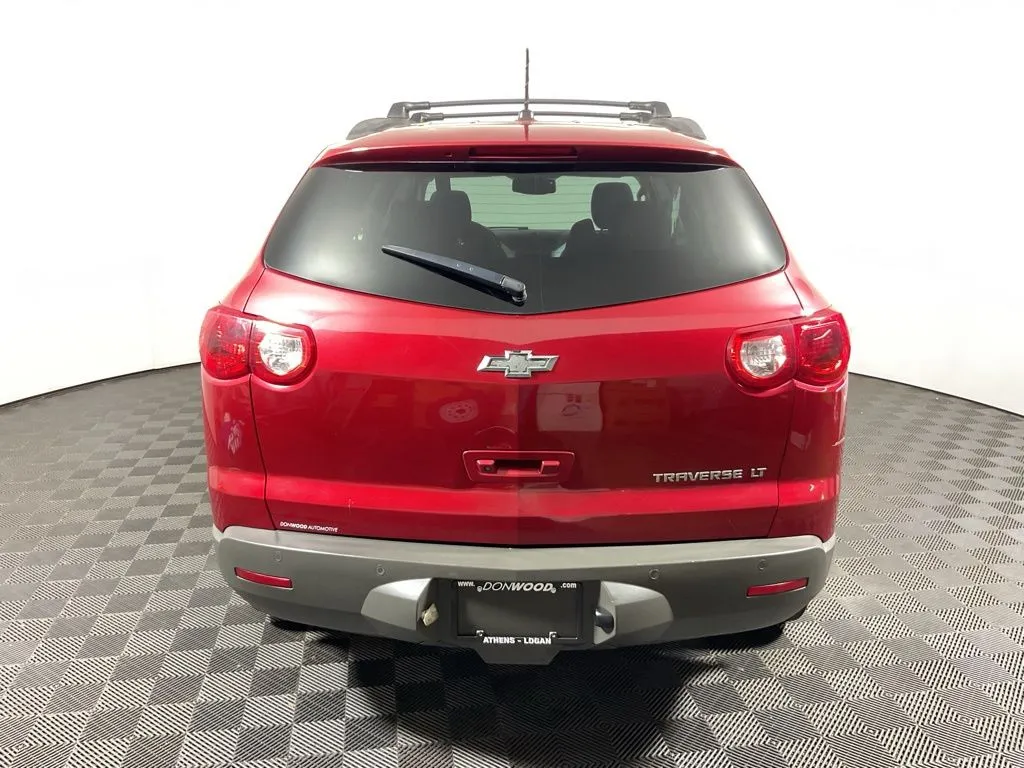 Chevrolet Traverse photo 9