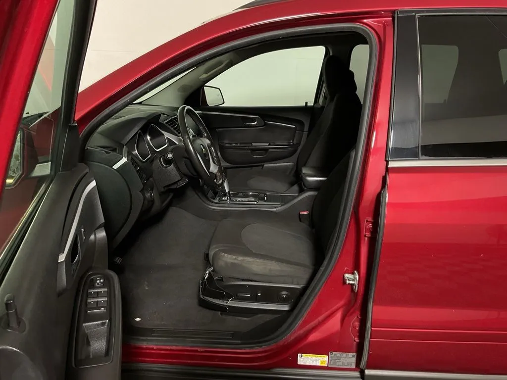 Chevrolet Traverse photo 16