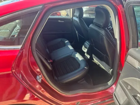 More photos of 2018 Ford Fusion SE at Don Wood Hyundai, OH