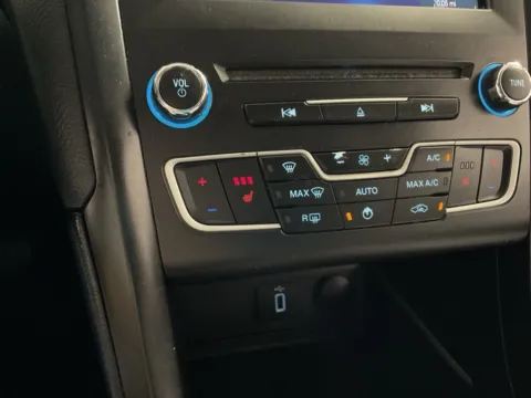 Another view of 2018 Ford Fusion SE for sale in Athens, OH at Don Wood Hyundai