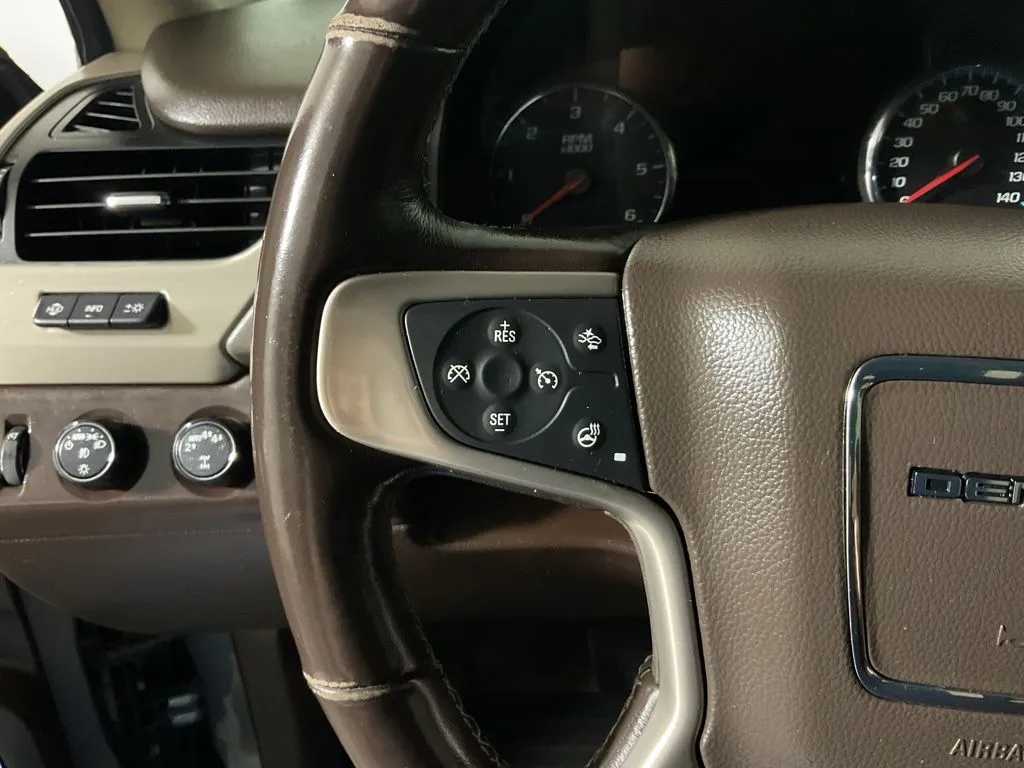GMC Yukon XL photo 28