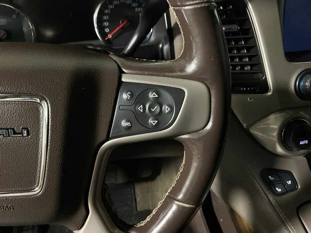 GMC Yukon XL photo 29