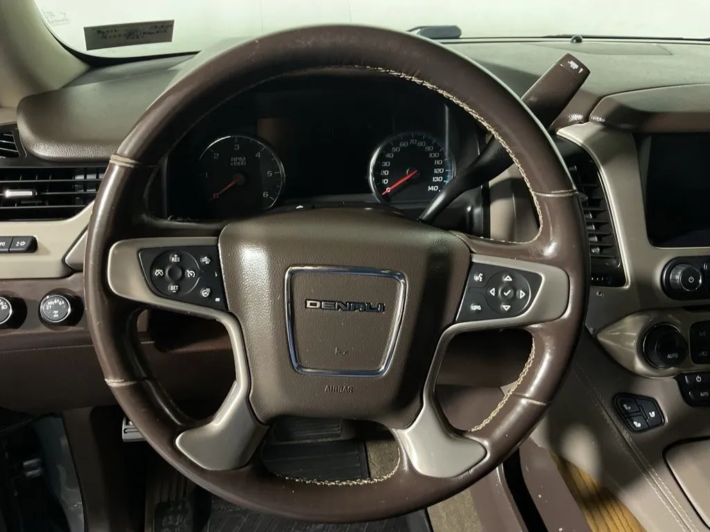 GMC Yukon XL photo 26