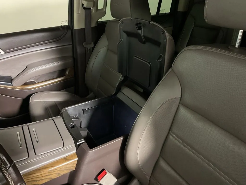 GMC Yukon XL photo 32