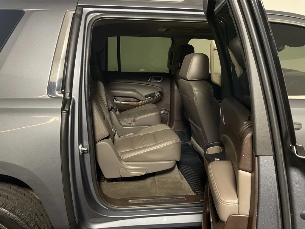 GMC Yukon XL photo 36