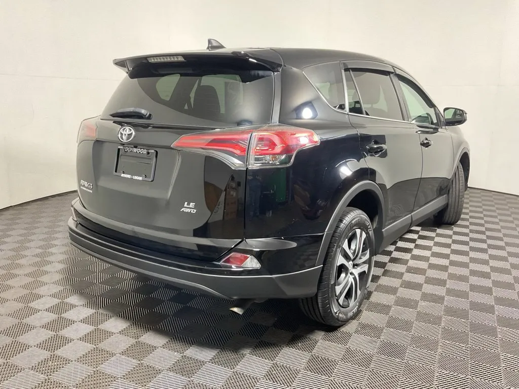 Toyota RAV4 photo 15