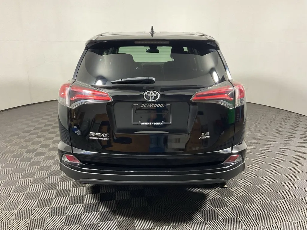 Toyota RAV4 photo 12