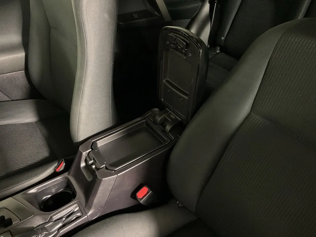 Toyota RAV4 photo 29