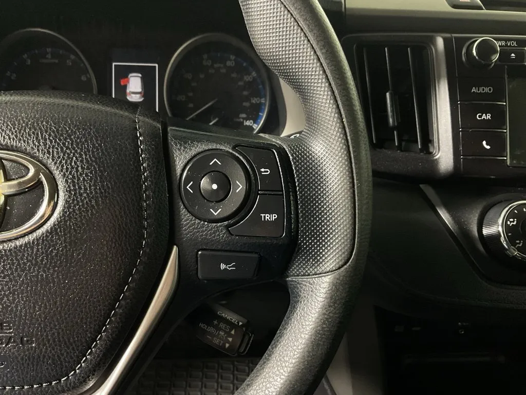 Toyota RAV4 photo 26