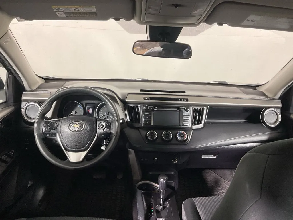 Toyota RAV4 photo 21