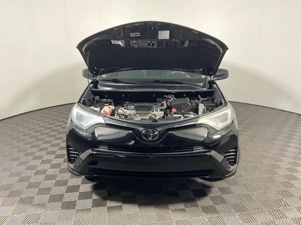 Toyota RAV4 photo 7