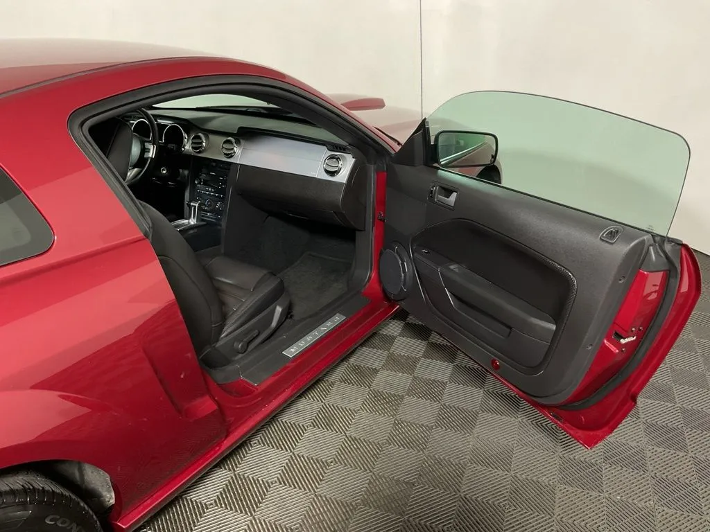 Ford Mustang photo 27