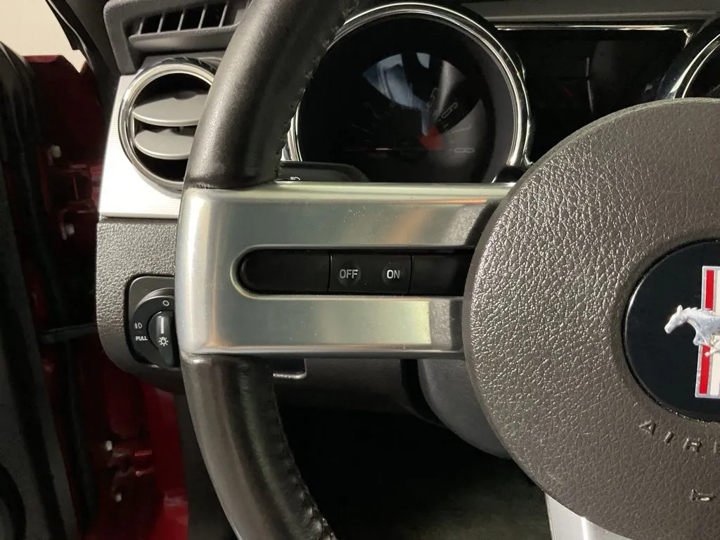 Ford Mustang photo 22