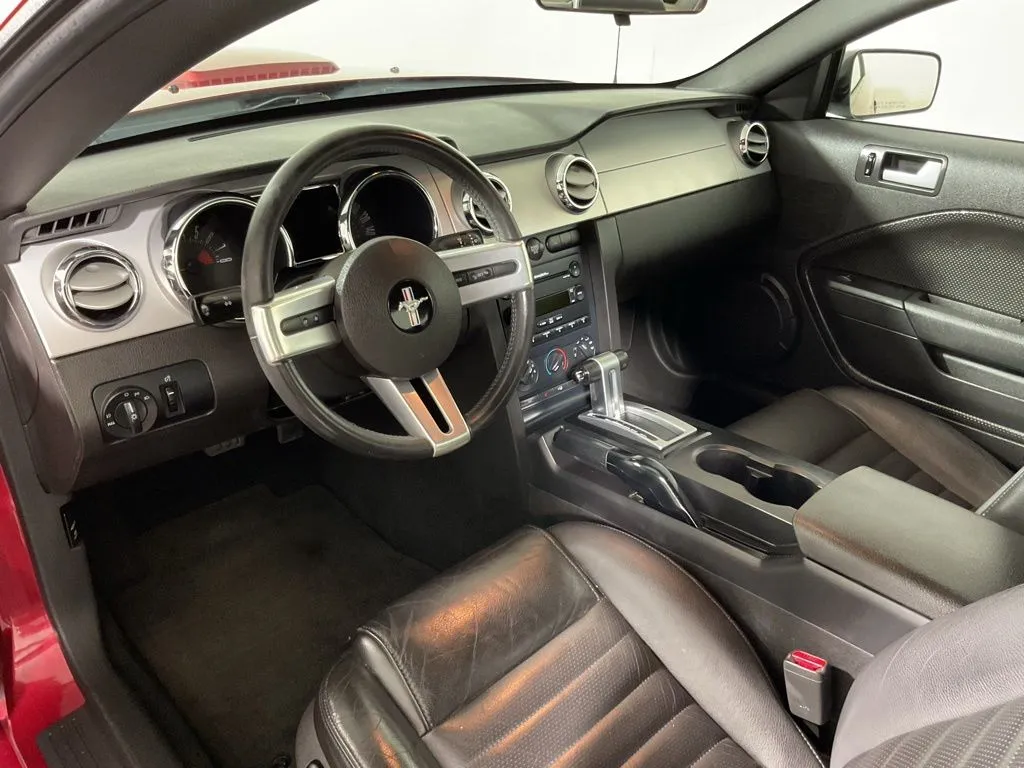 Ford Mustang photo 18