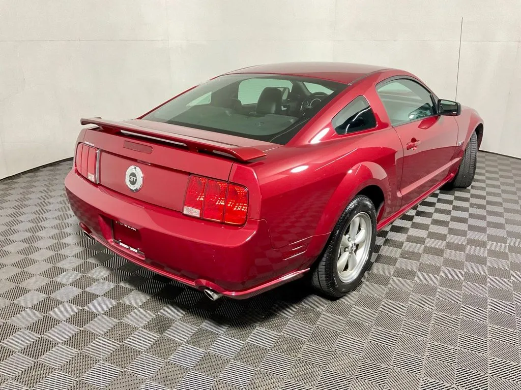 Ford Mustang photo 13