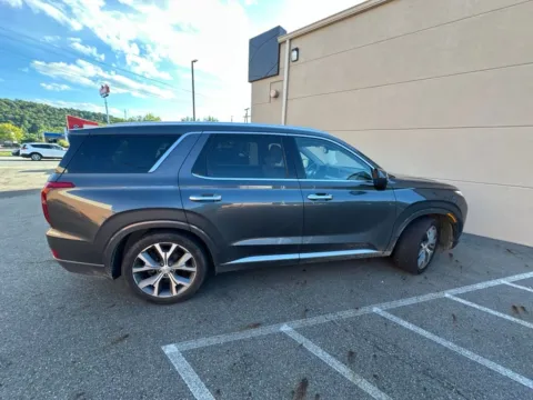 Another view of 2022 Hyundai Palisade Limited for sale in Athens, OH at Don Wood Hyundai