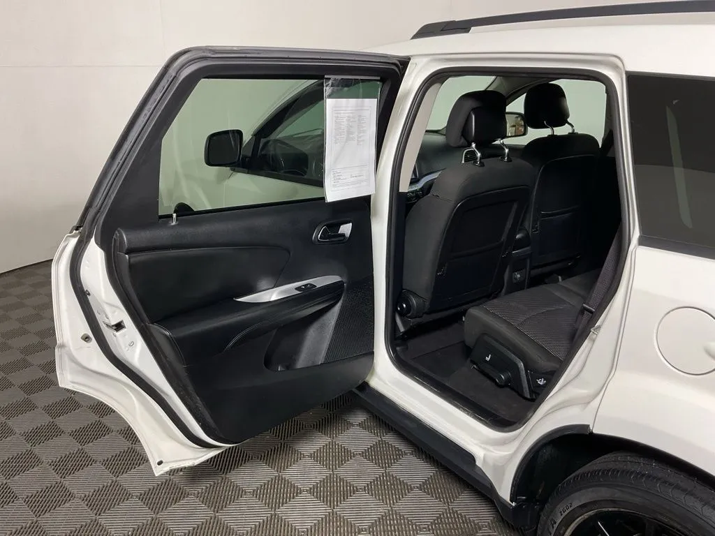 Dodge Journey photo 30
