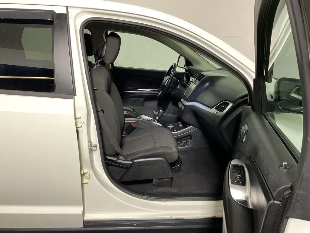 Dodge Journey photo 35