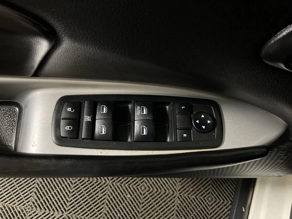 Dodge Journey photo 18