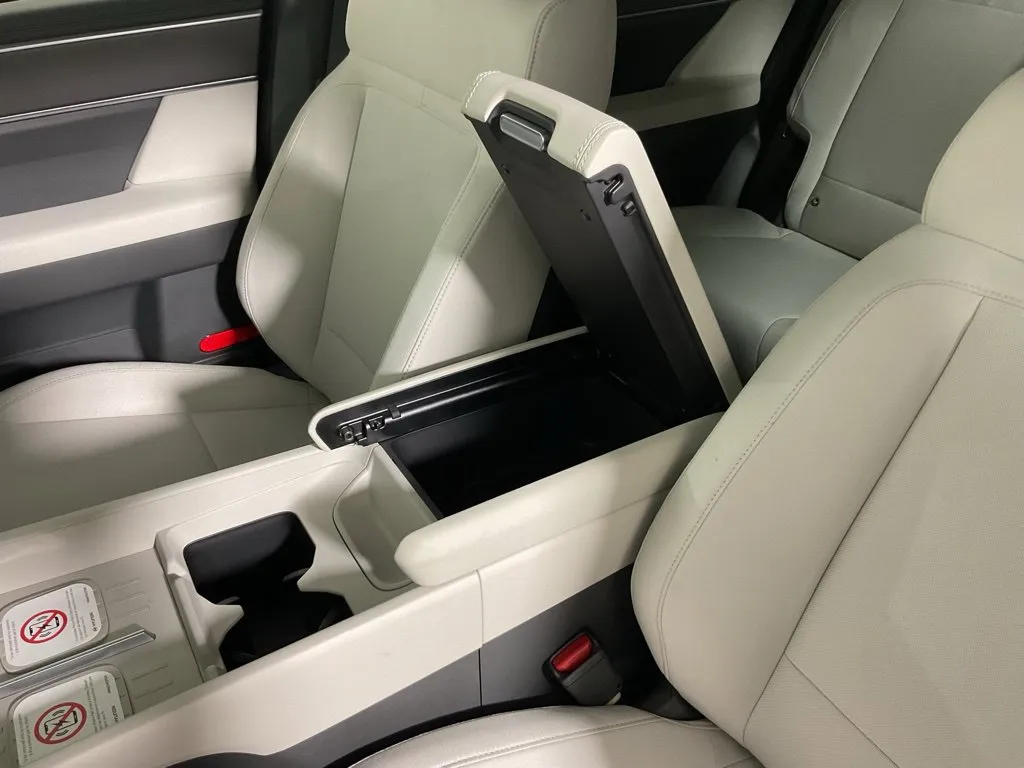 Hyundai Santa Fe photo 29