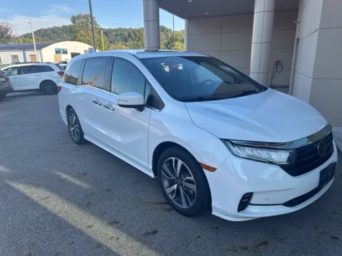 Another view of 2022 Honda Odyssey Touring for sale in Athens, OH at Don Wood Hyundai