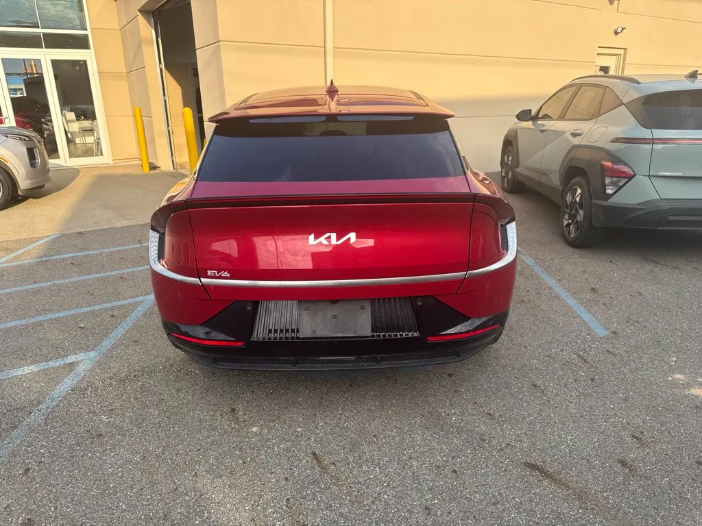 Kia EV6 photo 5