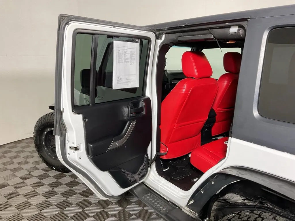 Jeep Wrangler photo 27