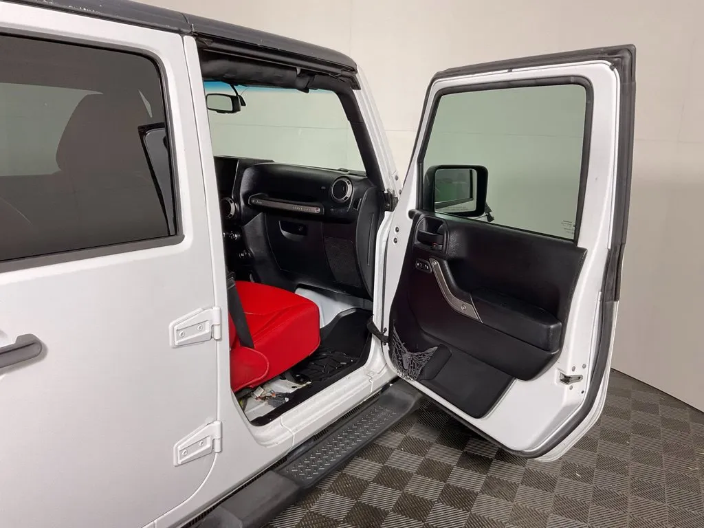 Jeep Wrangler photo 31