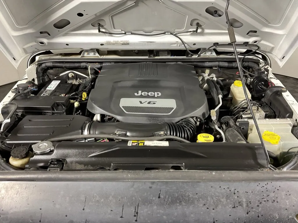 Jeep Wrangler photo 35