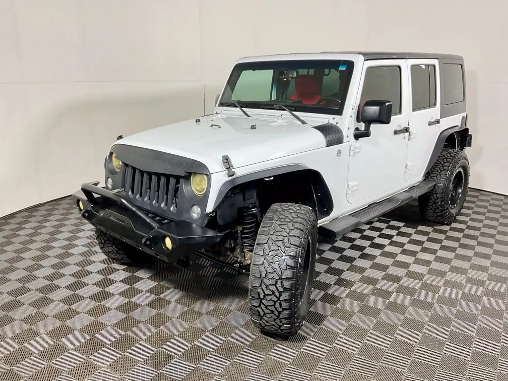 Jeep Wrangler photo 8
